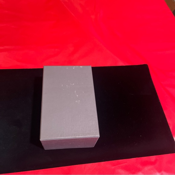 Ambassador Black Magnetic Paper Clip Chair. Brand new with gift box - Picture 8 of 11